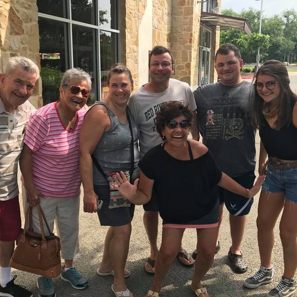 Meet your Posher, Shellie - Picture 1 of 1